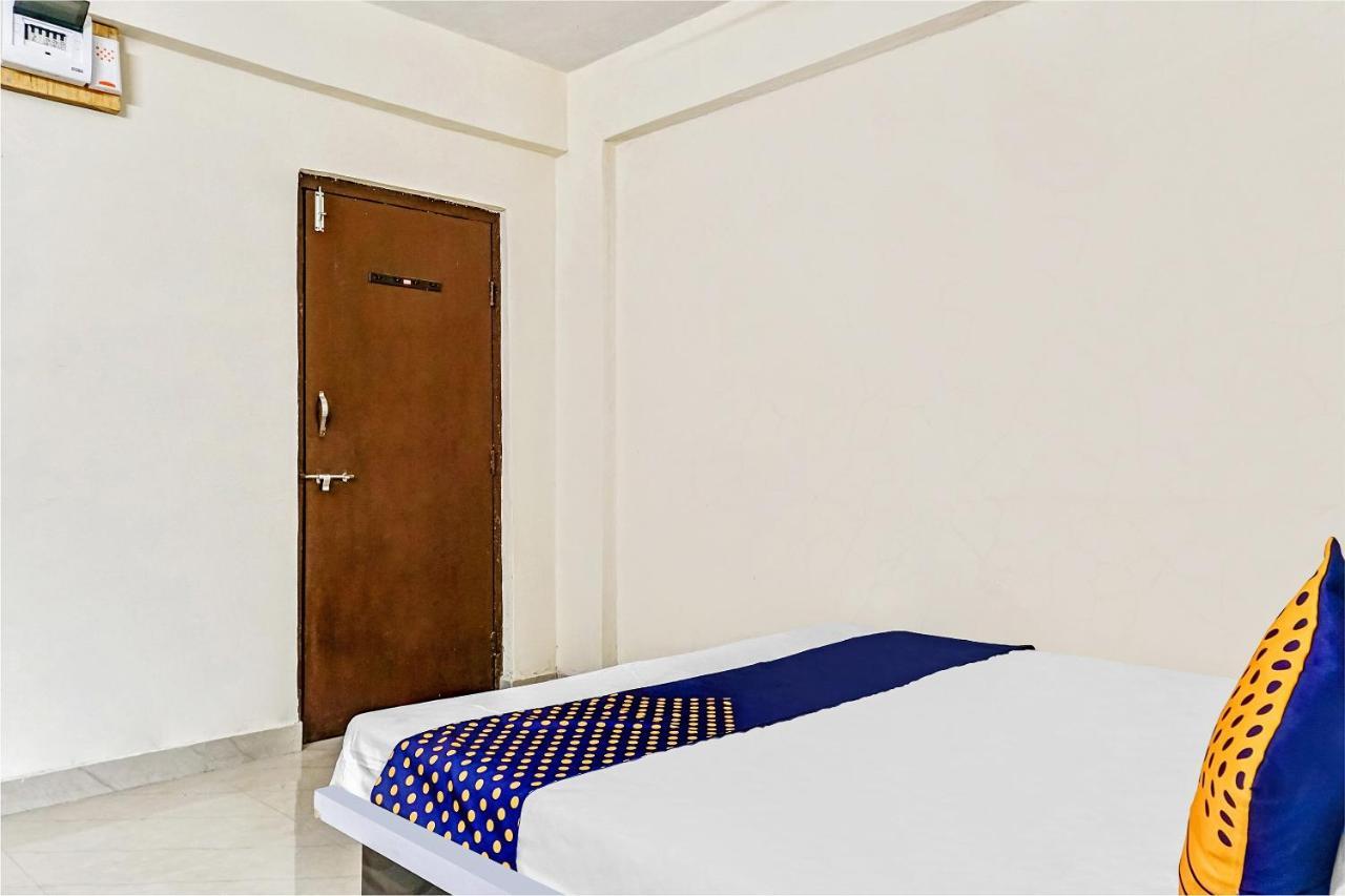 Spot On 81689 New Saiba Lodging Pune Exterior foto